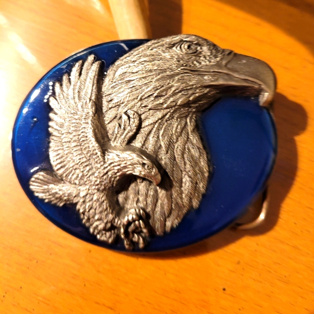 Siskiyou eagle belt buckle.